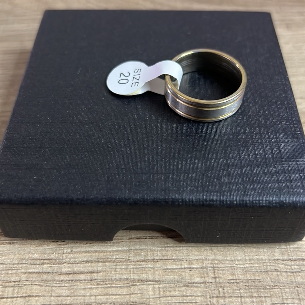 Men Ring - Picture 2 of 2